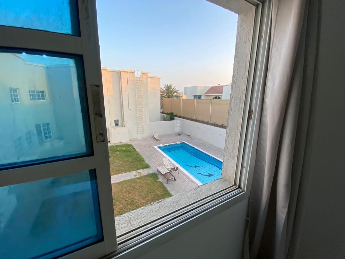 Comfortable Private Rooms In Compound Housing ดูไบ ภายนอก รูปภาพ