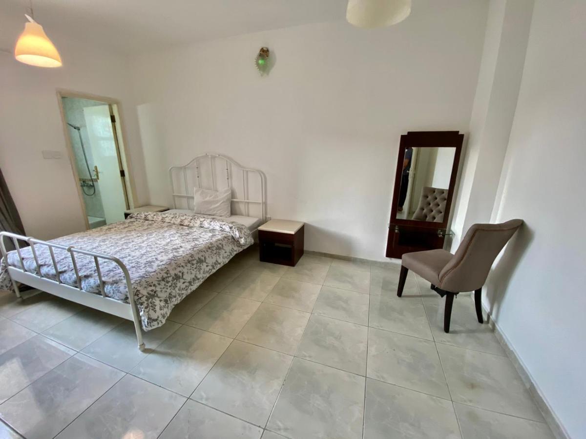 Comfortable Private Rooms In Compound Housing ดูไบ ภายนอก รูปภาพ